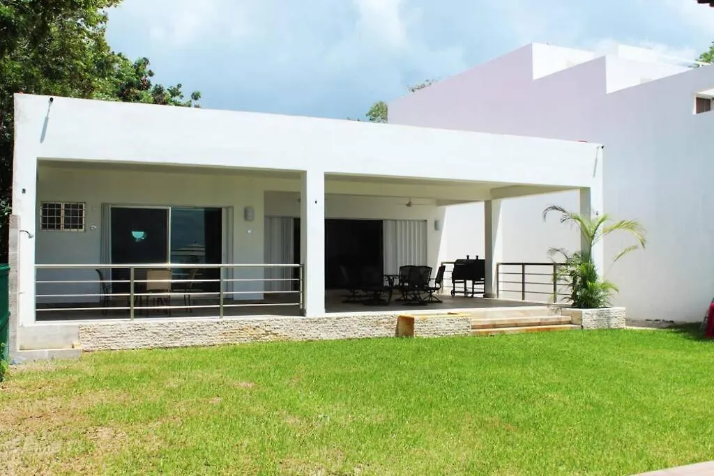 Dom wakacyjny Villa Rosferani Sunset Cozumel